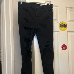Black Distressed Women Jeans